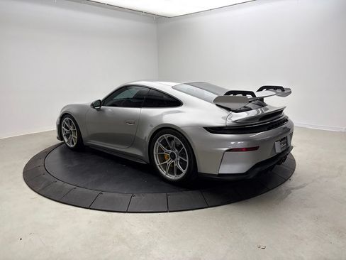 Certified 2026 Porsche 911 GT3 RWD image 3