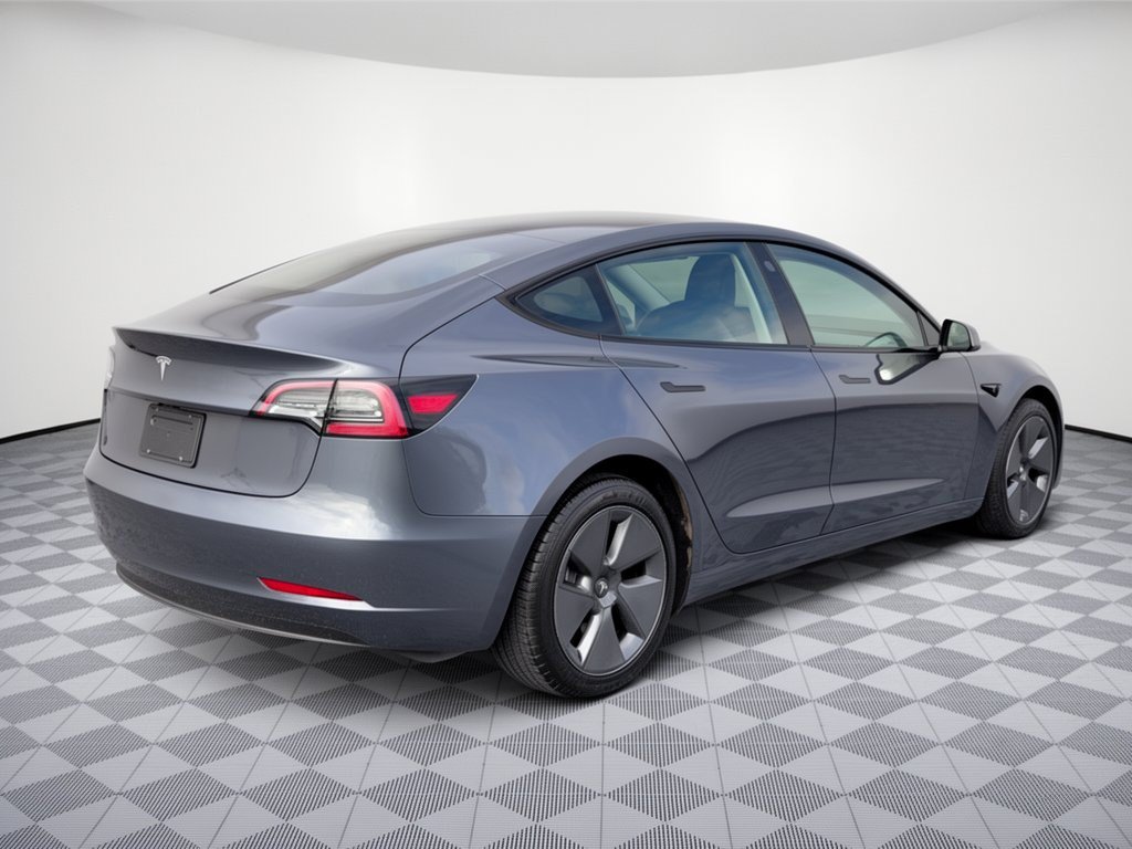 Used 2023 Tesla Model 3 Standard Range RWD image 9
