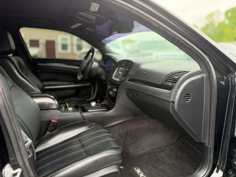 Used 2017 Chrysler 300 S AWD/4WD image 27