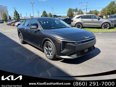 New 2026 Kia K4 FWD image 5