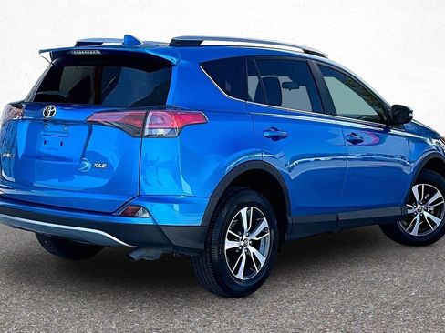 Certified 2018 Toyota RAV4 XLE FWD image 7
