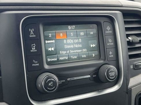 Used 2018 RAM 2500 Tradesman w/ Chrome Appearance Group image 28