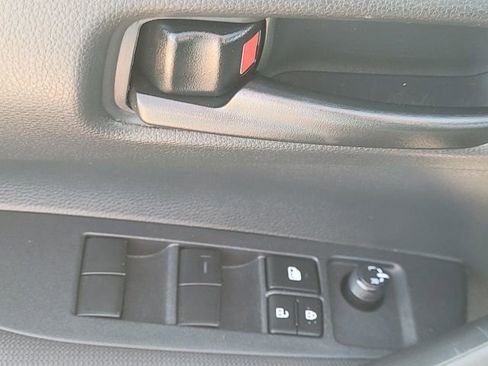 Used 2023 Toyota Corolla LE image 10
