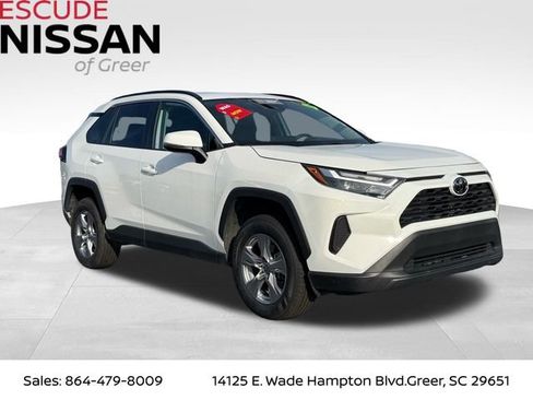 Used 2024 Toyota RAV4 XLE image 1