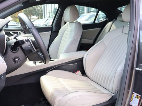 Used 2023 Genesis G70 2.0T w/ Sport Prestige Package image 28