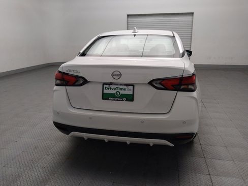 Used 2025 Nissan Versa SV FWD image 7