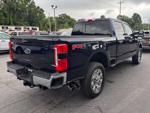 Used 2024 Ford F250 Lariat w/ Lariat Ultimate Package AWD/4WD image 6
