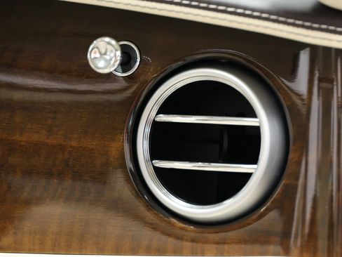 Used 2014 Bentley Flying Spur W12 AWD/4WD image 97