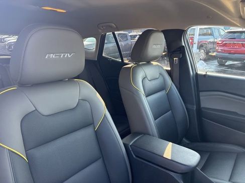 Used 2024 Chevrolet Trax ACTIV w/ Driver Confidence Package image 18