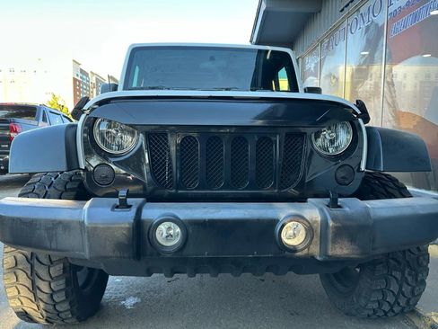 Used 2016 Jeep Wrangler Sport image 8