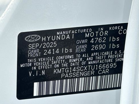 Used 2026 Genesis G70 2.5T RWD image 39