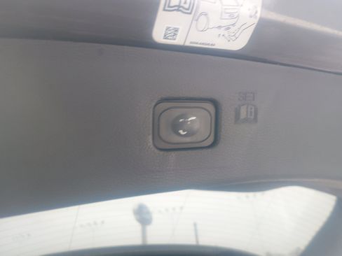 Certified 2020 Ford Edge SEL w/ Convenience Package image 13