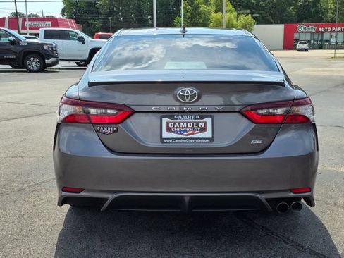 Used 2024 Toyota Camry SE FWD image 10