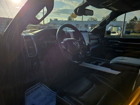 Used 2019 RAM 1500 Laramie image 12