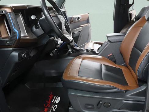 Used 2022 Ford Bronco Outer Banks AWD/4WD image 23