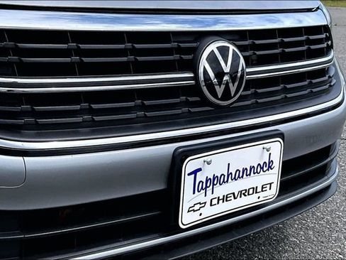 Used 2022 Volkswagen Jetta SE FWD image 32