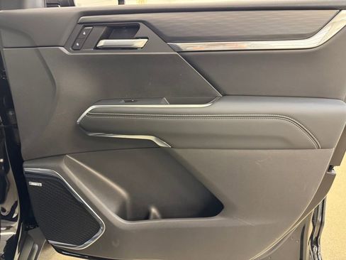 New 2026 GMC Acadia Elevation w/ LPO, Floor Liner Package image 29