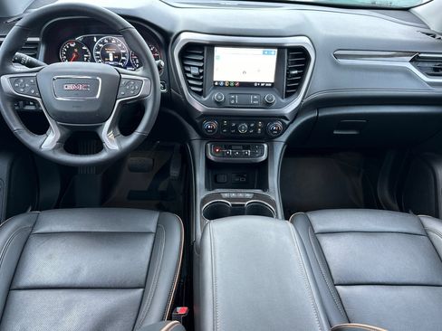 Used 2022 GMC Acadia AT4 w/ Technology Package image 15