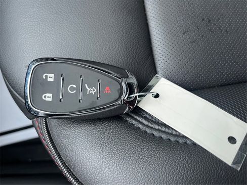 Certified 2023 Chevrolet Traverse RS image 36