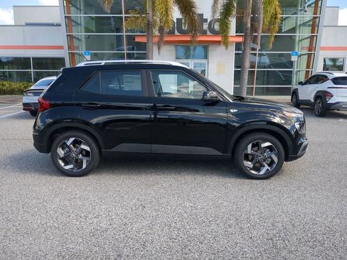 New 2026 Hyundai Venue SEL image 8