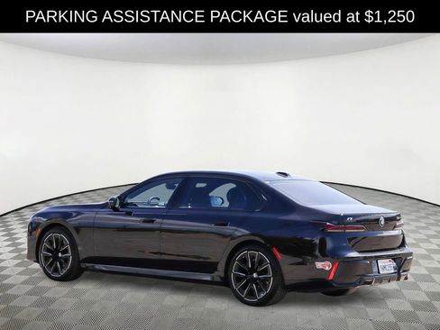 Used 2023 BMW i7 xDrive60 AWD/4WD image 8