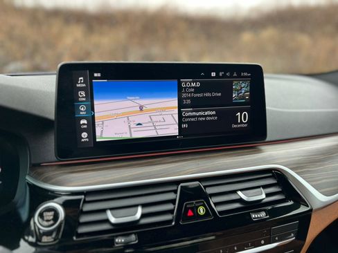 Used 2022 BMW 530i xDrive 530i xDrive Sedan w/ Convenience Package image 20