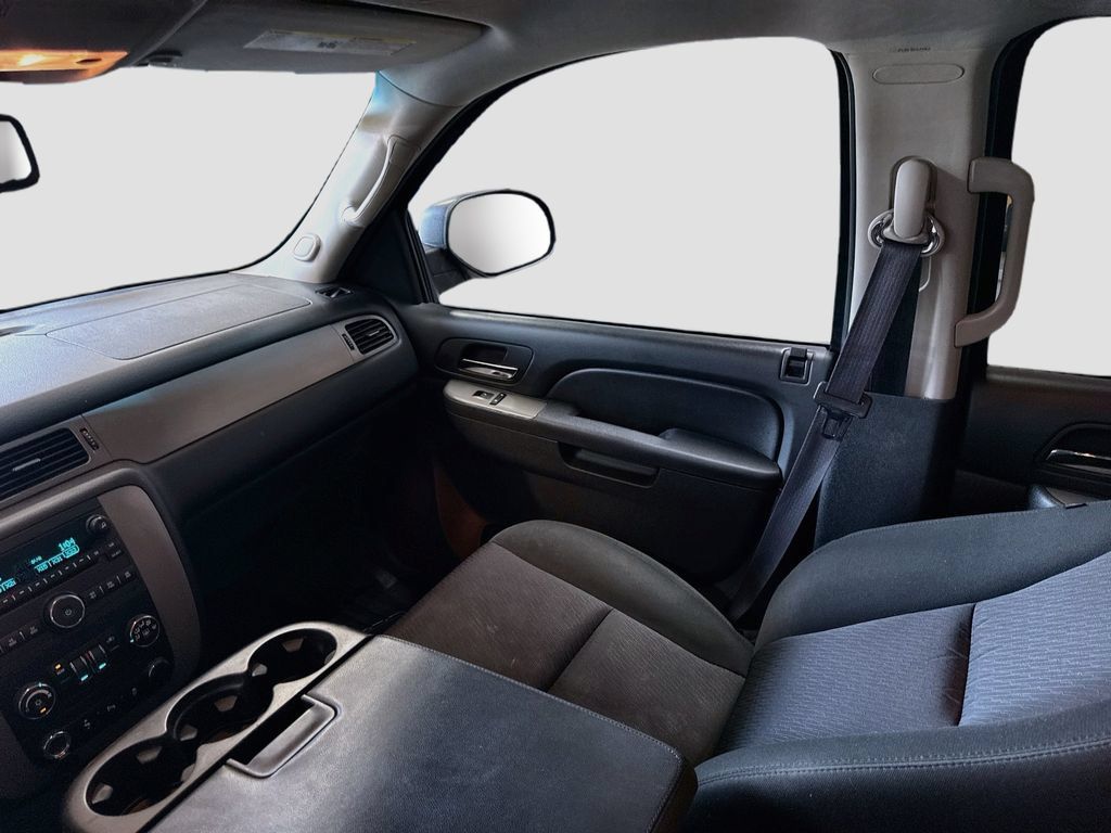 Used 2014 Chevrolet Tahoe LS AWD/4WD image 21