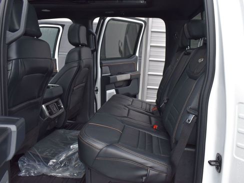 Certified 2024 Ford F350 Platinum image 23