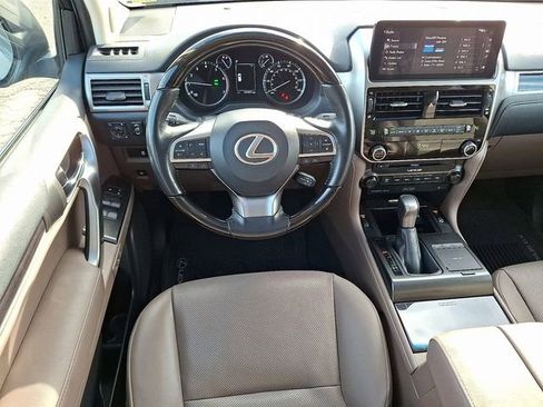 Used 2023 Lexus GX 460 Premium w/ Accessory Package AWD/4WD image 2