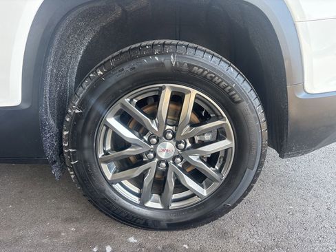 Used 2017 GMC Acadia SLT image 59