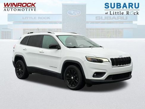 Used 2019 Jeep Cherokee Latitude w/ Popular Appearance Group image 1