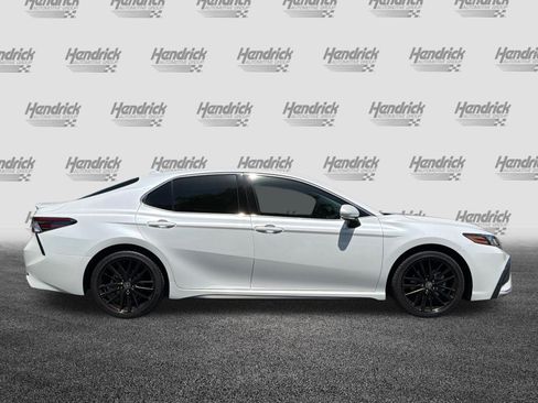Used 2021 Toyota Camry XSE FWD image 3