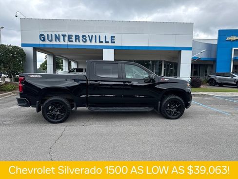 Used 2022 Chevrolet Silverado 1500 LT Trail Boss w/ LT Trail Boss Premium Package AWD/4WD image 4