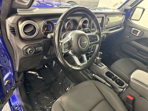 Used 2020 Jeep Wrangler Unlimited Sahara AWD/4WD image 21