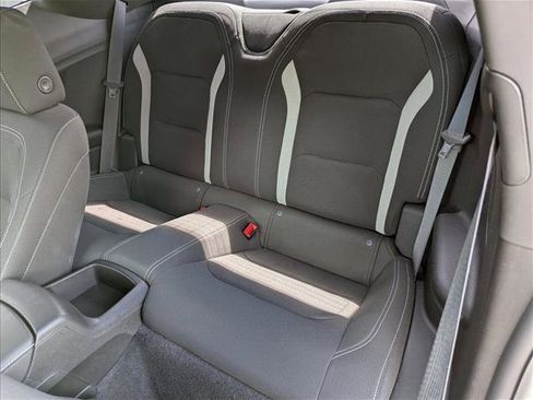 Used 2021 Chevrolet Camaro LT w/ Technology Package image 17