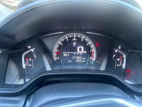 Used 2018 Honda CR-V LX image 9