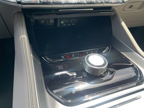 New 2026 Jeep Grand Wagoneer Limited AWD/4WD image 26