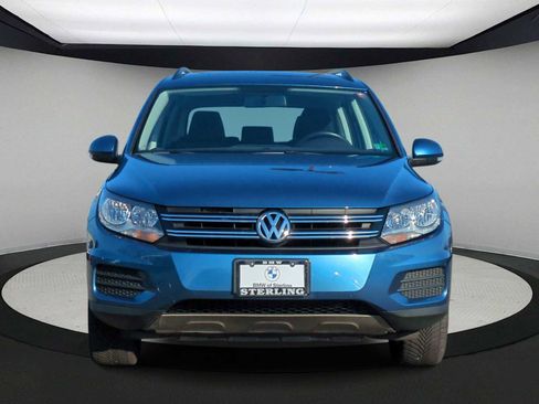 Used 2017 Volkswagen Tiguan Limited image 3
