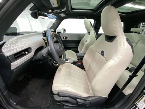 Certified 2025 MINI Cooper S image 17