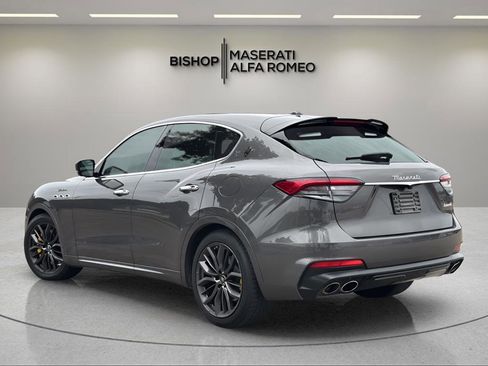 Used 2022 Maserati Levante Modena AWD/4WD image 3