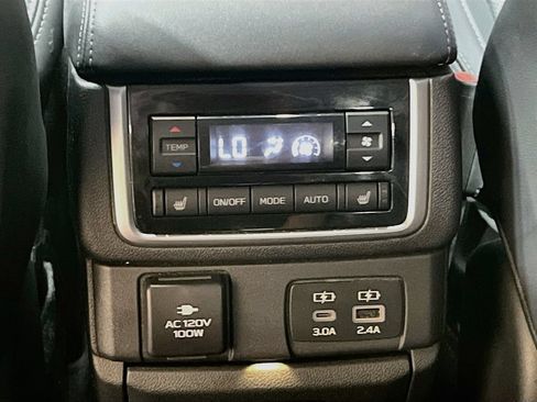 Used 2025 Subaru Ascent Touring AWD/4WD image 27