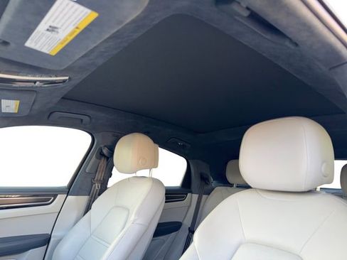 Used 2022 Porsche Cayenne GTS image 17