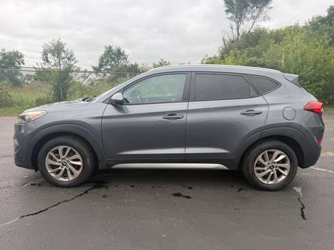 Used 2017 Hyundai Tucson SE w/ SE Popular Package 02 AWD/4WD image 9