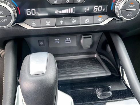 Used 2025 Nissan Altima 2.5 SL AWD/4WD image 29