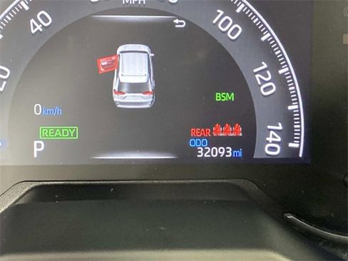 Used 2024 Toyota RAV4 LE image 19