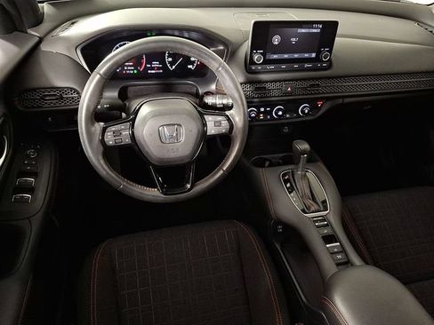 Used 2024 Honda HR-V Sport image 2