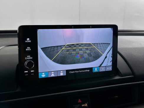 Used 2025 Honda Pilot Touring image 23