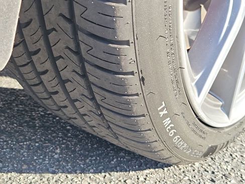 Used 2019 Genesis G70 2.0T Sport image 30