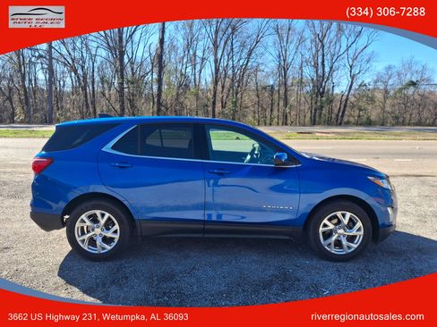Used 2019 Chevrolet Equinox LT image 2