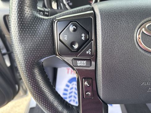Used 2024 Toyota 4Runner TRD Off-Road Premium image 16